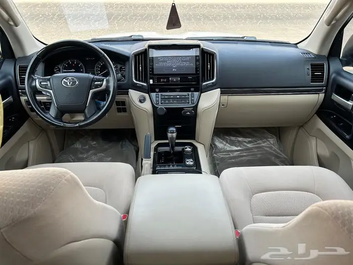 لاندكروزر GXR 2 PLUS موديل 2021 عداد 99 الف مواصفات خاصة 41