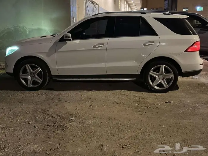 Mercedes Benz ML 400 موديل 2015 5