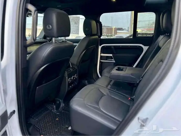 ديفندر110 موديل 2023 ب 215 الف 5