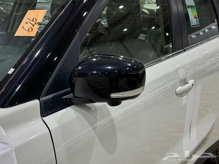 تويوتا اوربان فل ابيض سقف اسود بنزين 2026 اقل سعر كاش واقساط 17