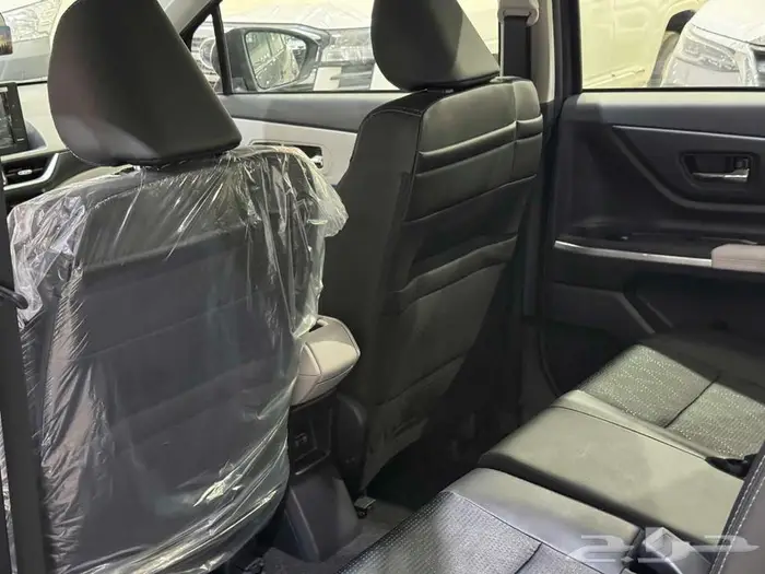 تويوتا فيلوز رمادي بنزين 2025 اقل سعر كاش واقساط 16