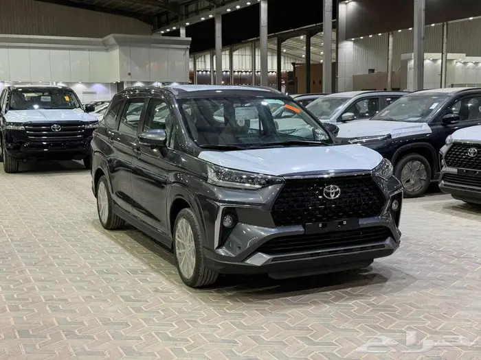 تويوتا فيلوز رمادي بنزين 2025 اقل سعر كاش واقساط 1