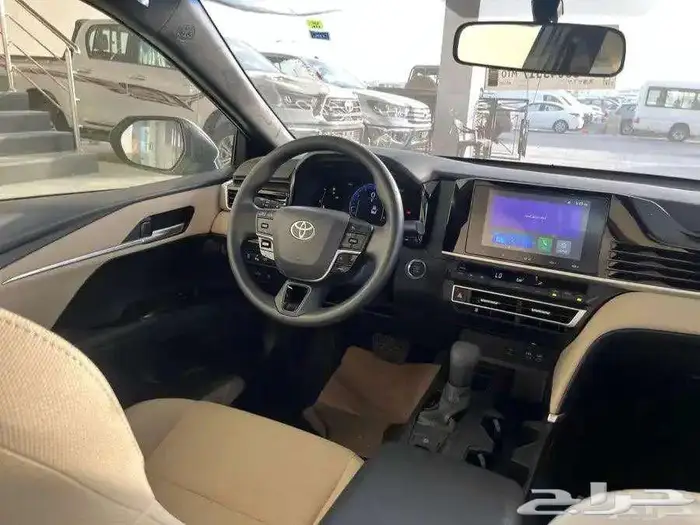 تويوتا -كامرى - E-ستاندر -بنزين - ابيض-2025- كاش اقساط 15