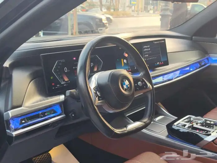 BMW 735I-2023 مستخدم 8