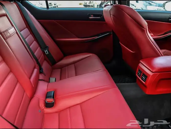 لكزس IS 300 F-SPORT 2   موديل 2023 18