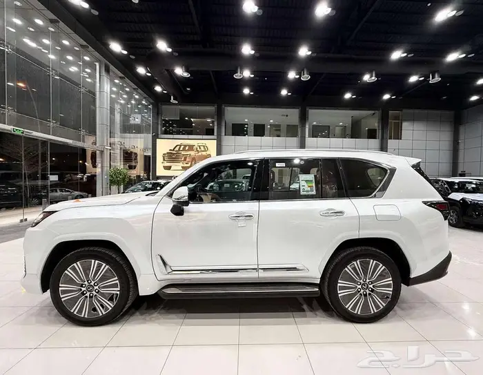 لكزس ( LX 600 BB ) موديل 2025 أقل الأسعار 4