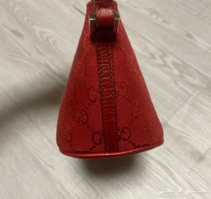 Gucci bag red y2k شنطه قوتشي فنتج 2000s الألفية 6