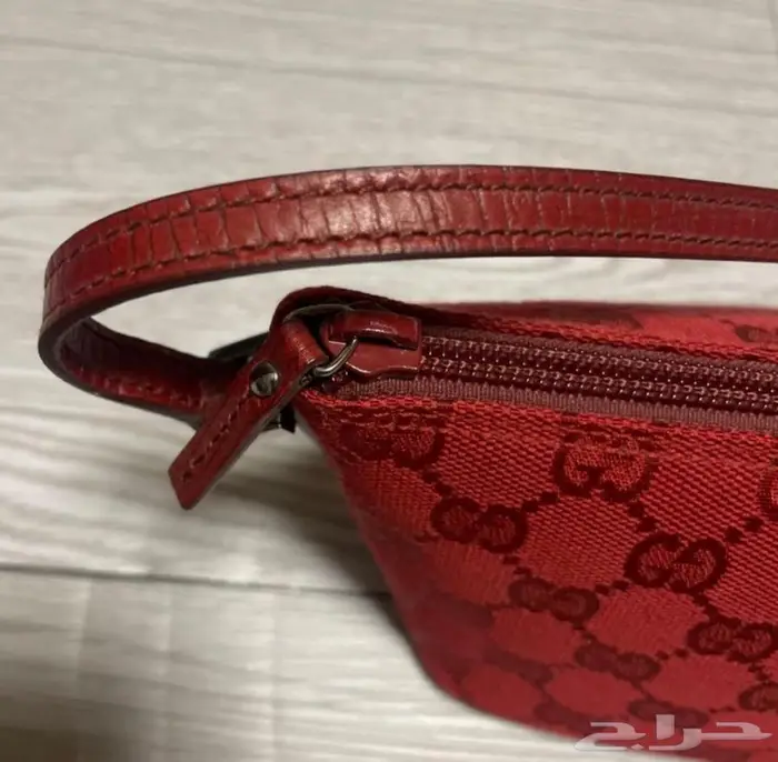 Gucci bag red y2k شنطه قوتشي فنتج 2000s الألفية 2