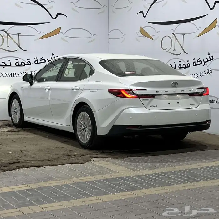 تويوتا كامري E بلس هايبرد تماتيك فتحة 2025 عروض خاصة 2