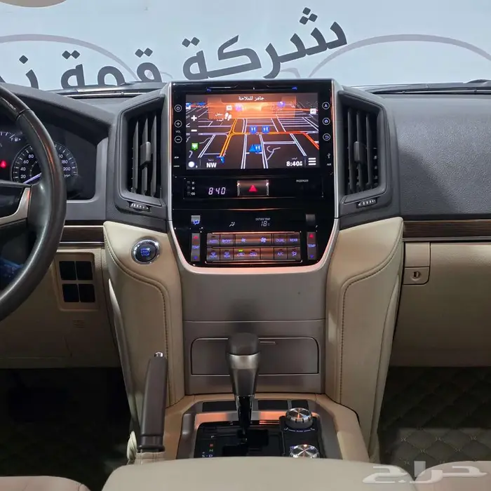 لاندكروزر GXR رقم 2 بنزين 6 سلندر 2020 ممشى 125 الف 6