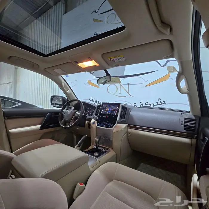 لاندكروزر GXR رقم 2 بنزين 6 سلندر 2020 ممشى 125 الف 8