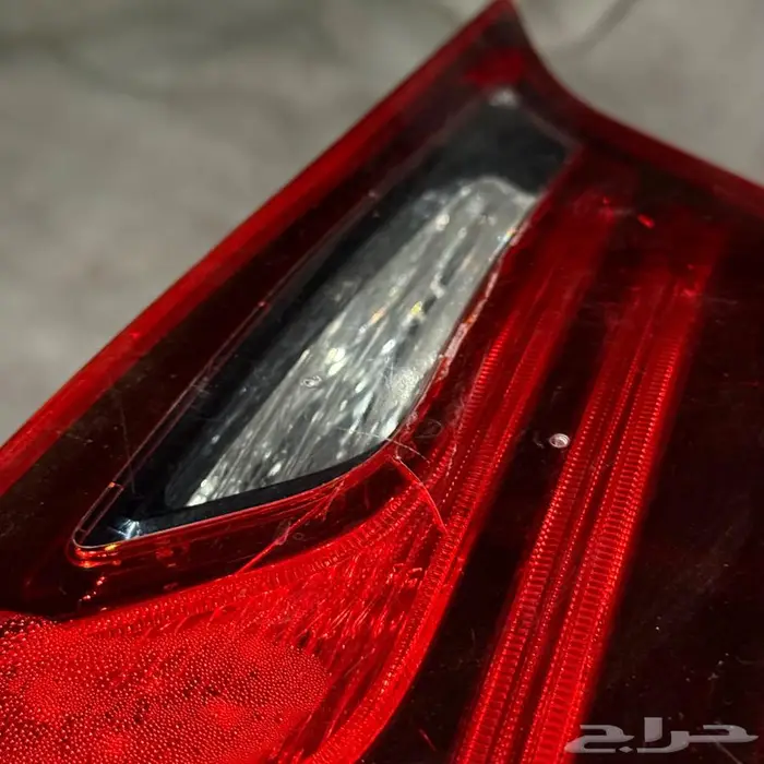 للبيع اسطبات خلفيه لكزس Gs 2014 3