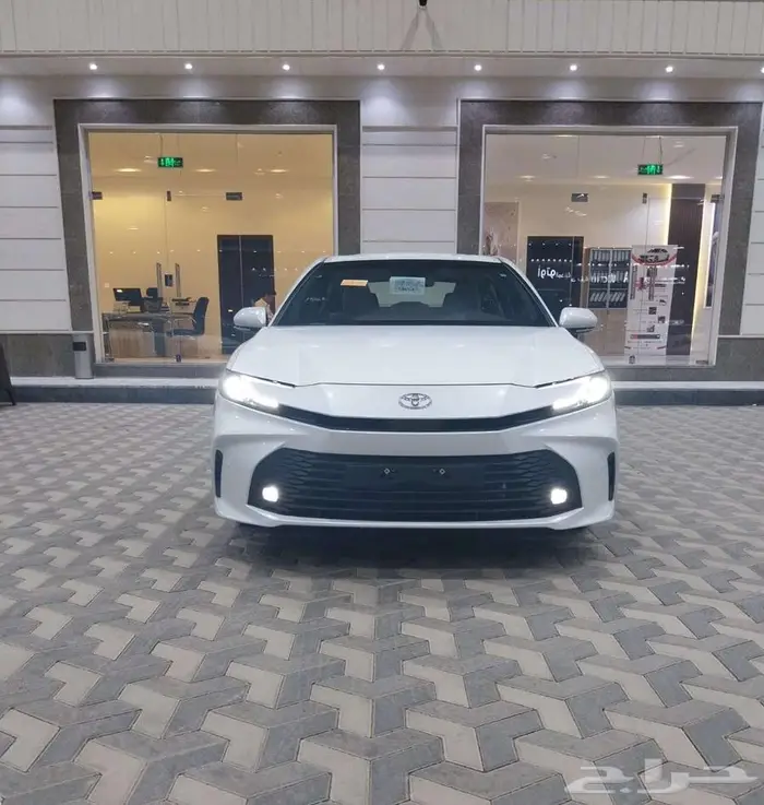 تويوتا كامري E بنزين ستاندر سعودي 2025 0