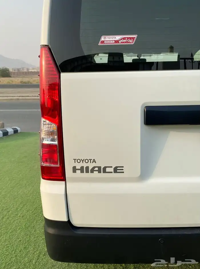 تايوتا هايس ( بضاعة ) 2024 بنزين سقف نازل 29