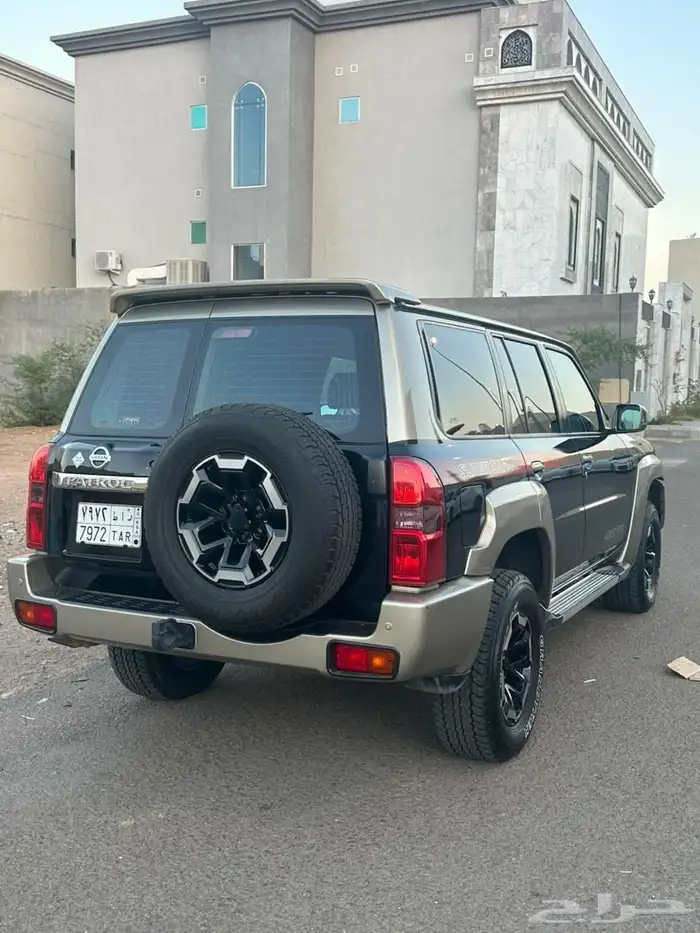 جيب نيسان سوبر سفاري 3