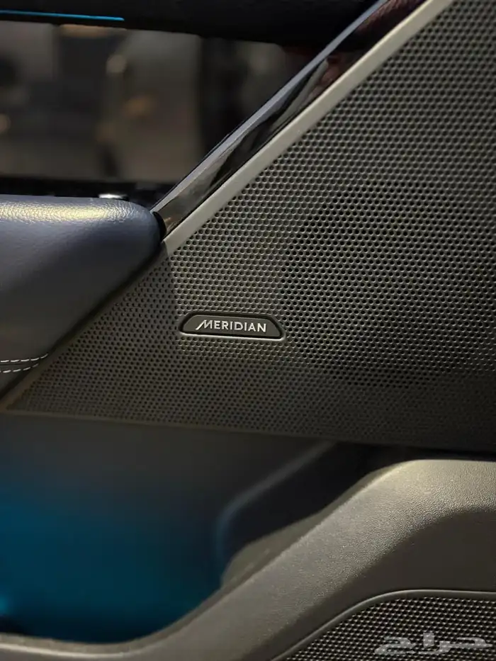 رينج روفر فيلار موديل 2019 R Dynamic نظيف 11