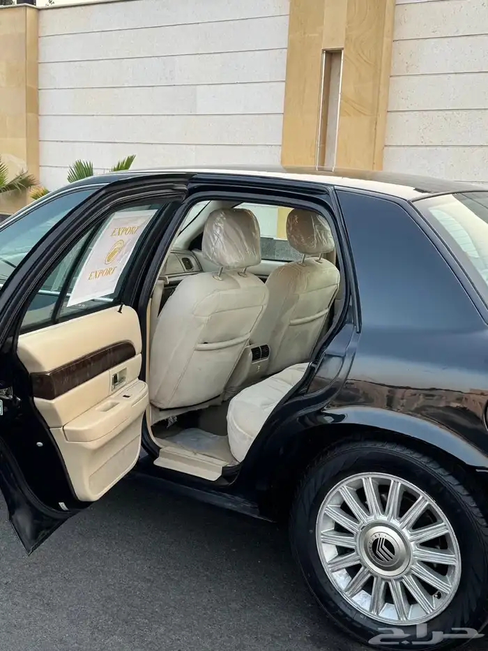 فورد جراند ماركيز 13