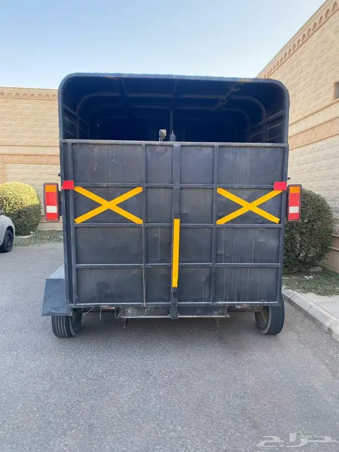 للبيع عربه محليه راسين صناعه جديد مالها سنتين 4