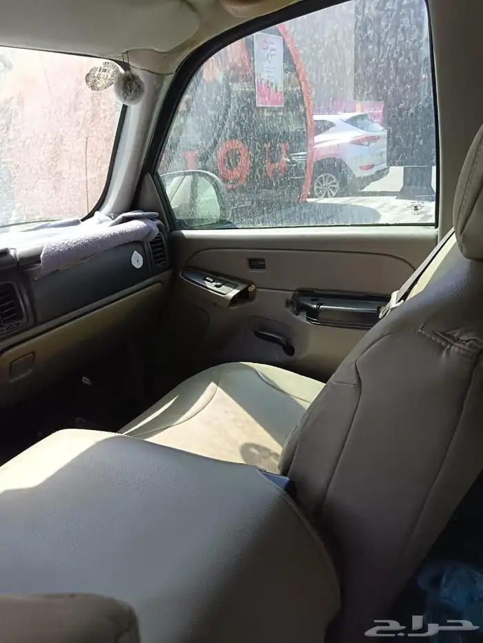 سيارة جي ام سي 2004 4