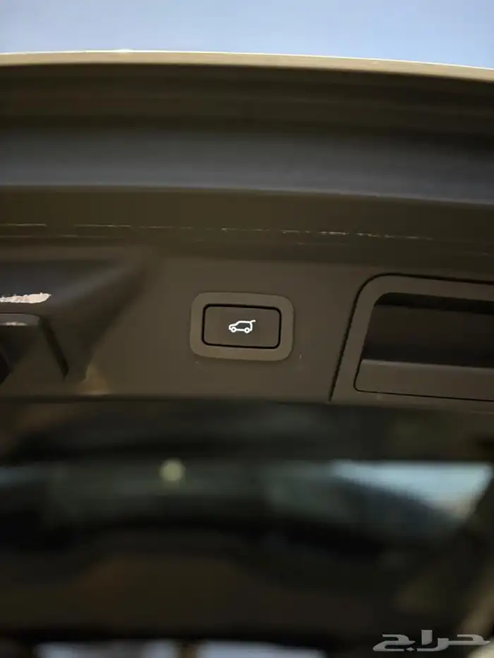 رينج روفر فيلار موديل 2019 R Dynamic نظيف 12