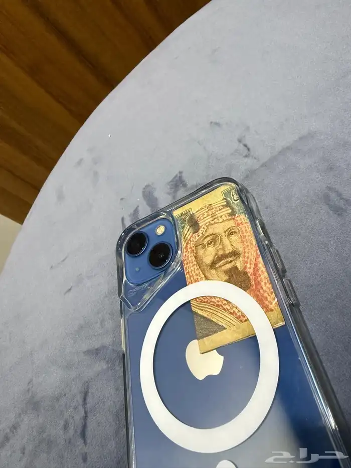 للبيع آيفون 13 العادي نظيف 1