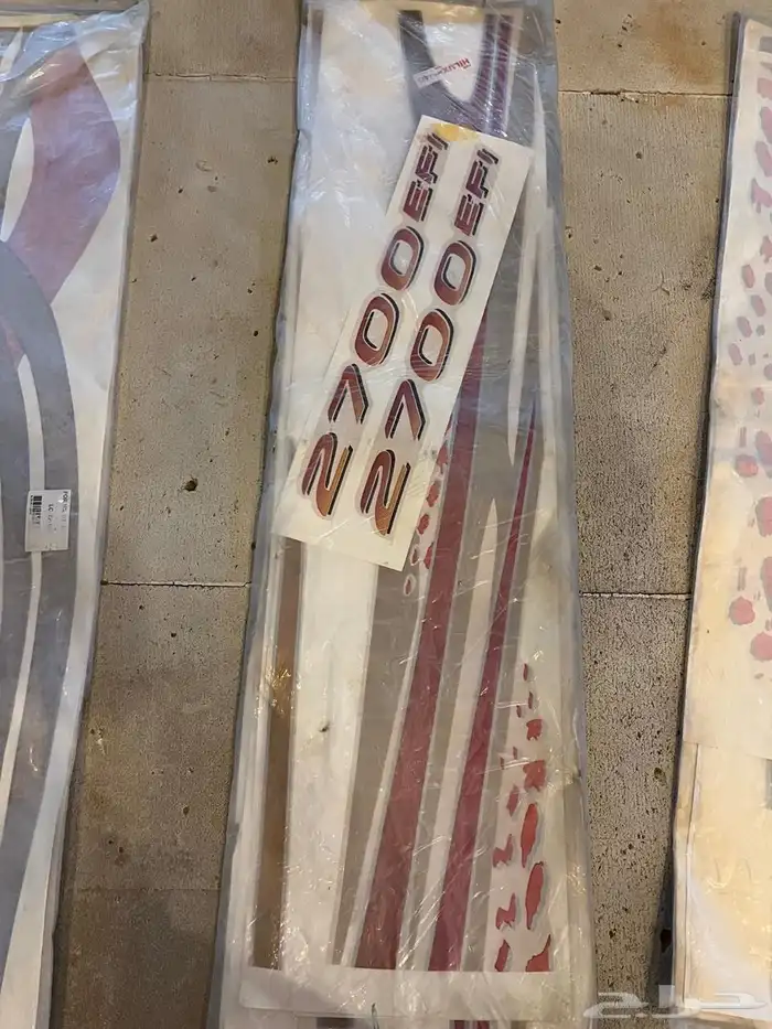 خطوط هايلوكس2002و 2003 عندي ب المستودع قديمات 1