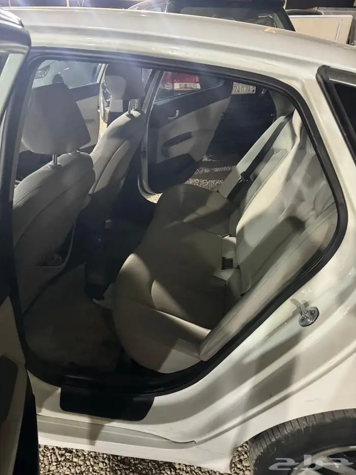 كيا اوبتيما 2016 ابيض 8