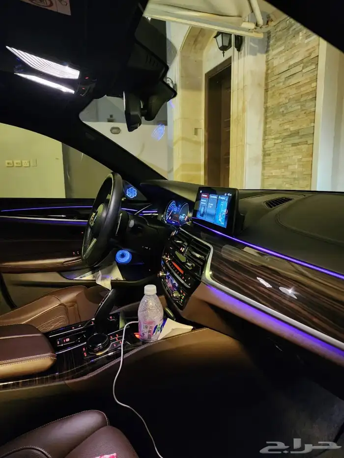 بي أم دبليو 530i ام كيت ماستر كلاس فئة البزنس فل اوبشن. 8