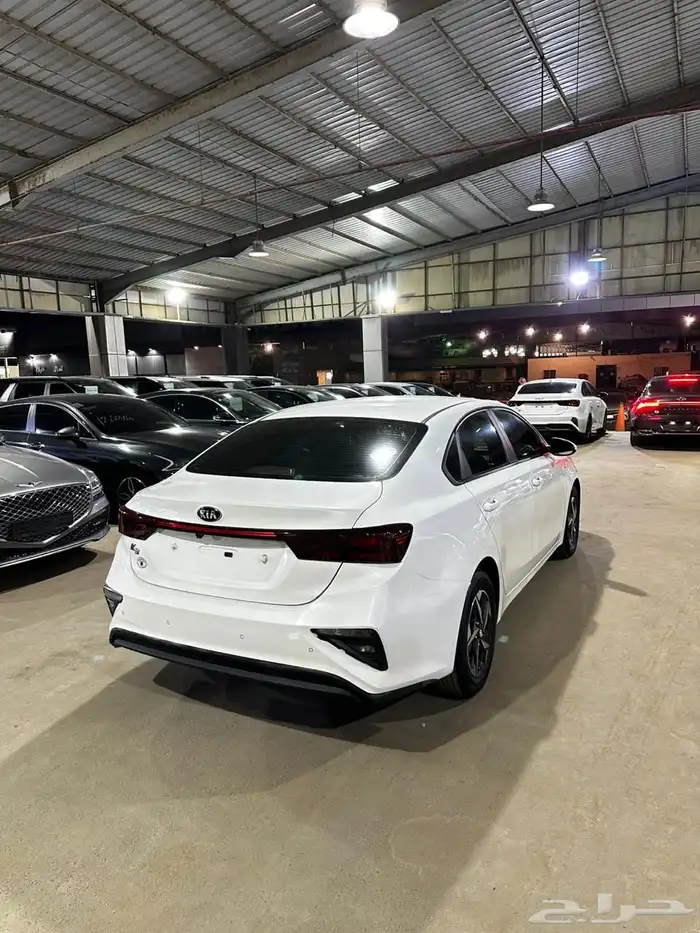 كيا K3 ابيض 2021 بنزين وارد كوريا 4