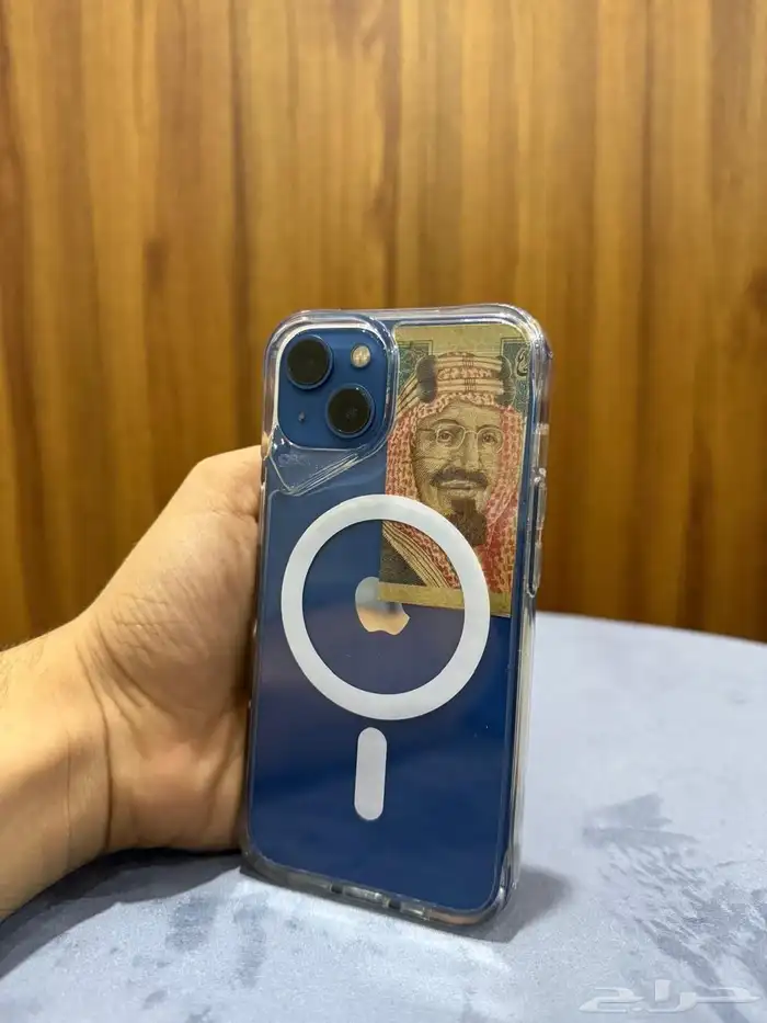 للبيع آيفون 13 العادي نظيف 0