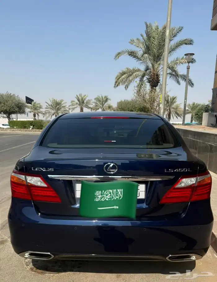 لكزس LS460L موديل 2011 ممشى قليل 1