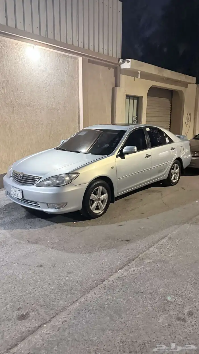للبيع كامري 2005 للتوصل 0