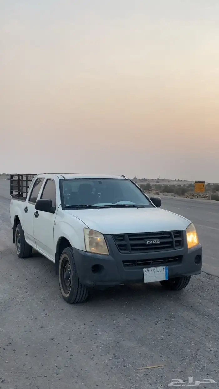 اي سوزو 2012 للبيع فيها القير ثالث و رابع يقر و أمورها 5