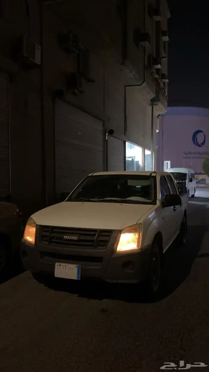 اي سوزو 2012 للبيع فيها القير ثالث و رابع يقر و أمورها 3