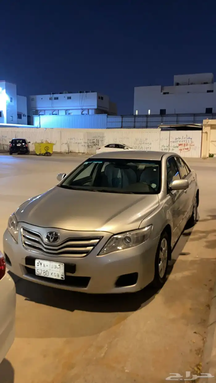 كامري 2011 تماتيك اقبل بدل هايلكس 11