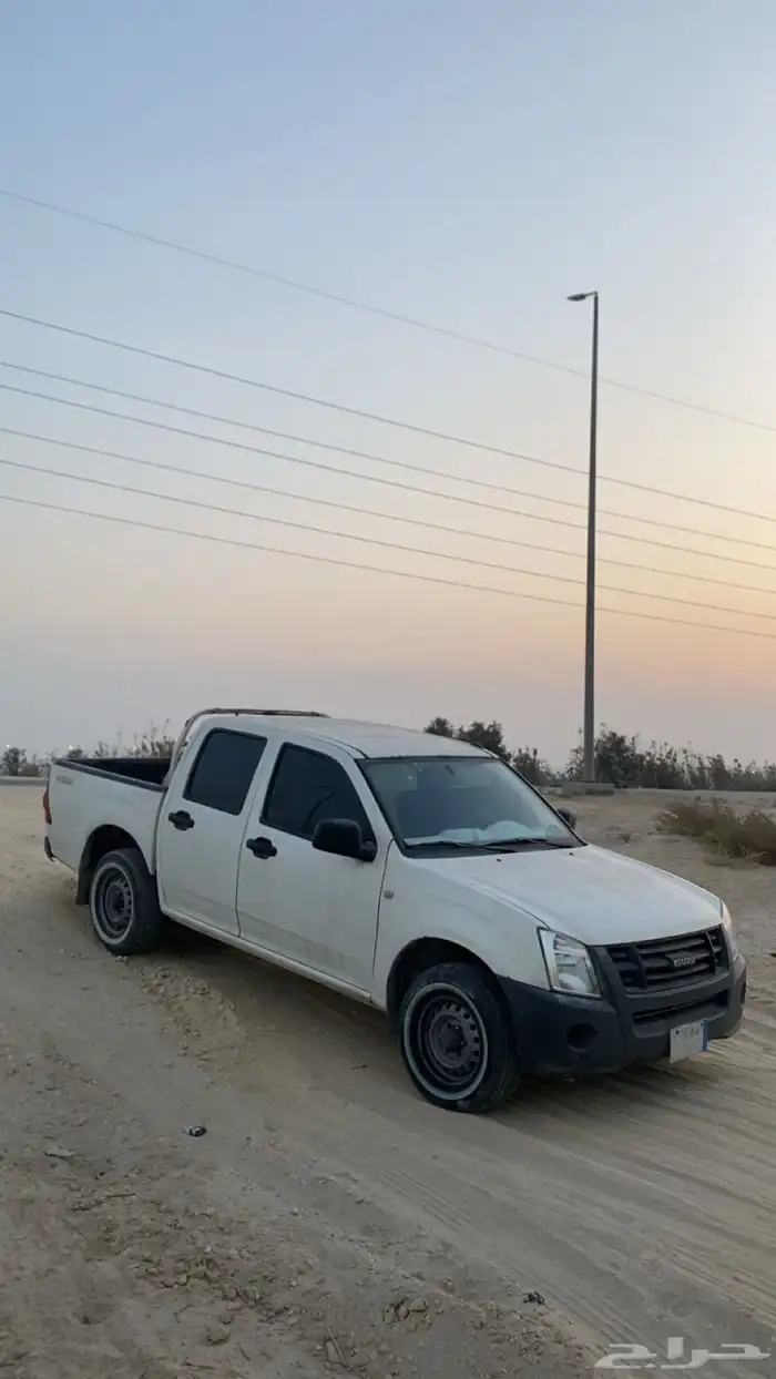 اي سوزو 2012 للبيع فيها القير ثالث و رابع يقر و أمورها 0