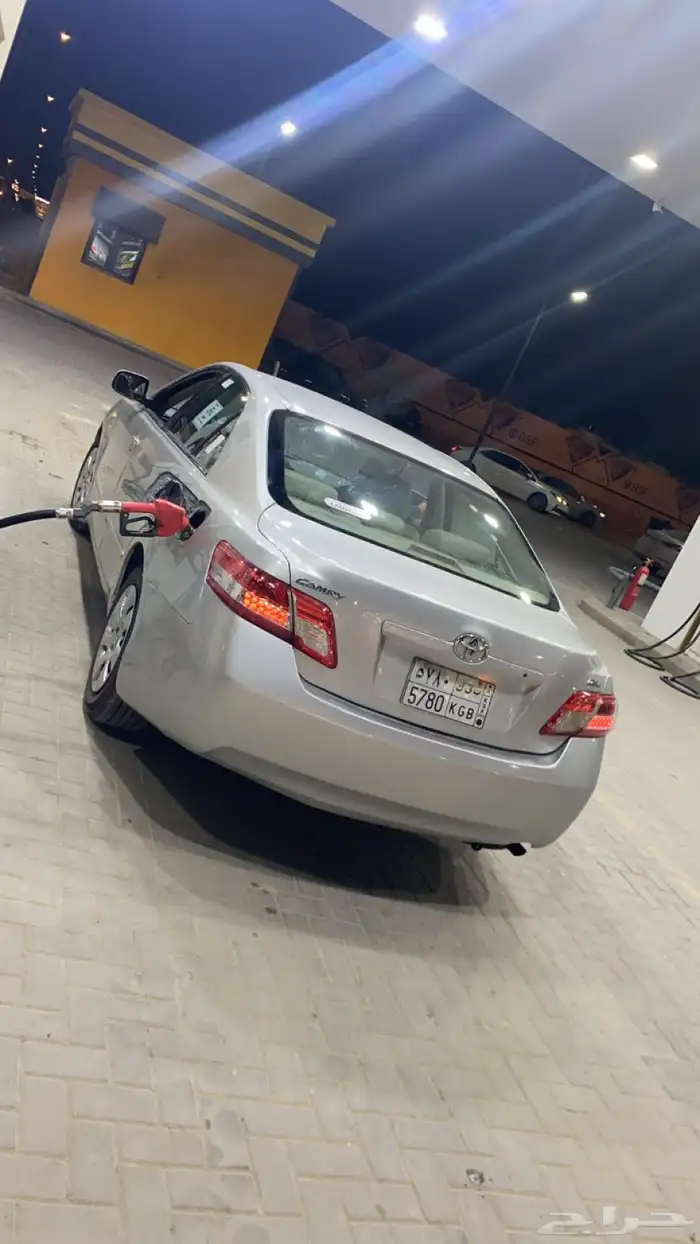 كامري 2011 تماتيك اقبل بدل هايلكس 13