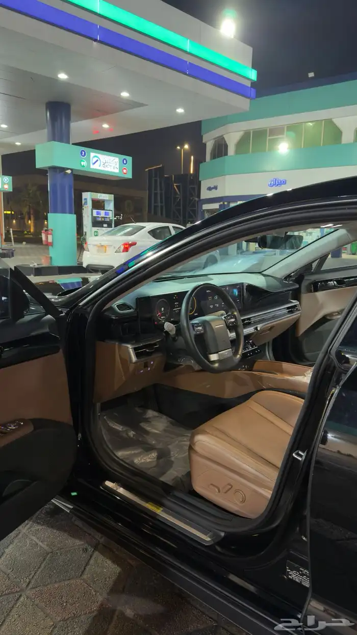 ازيرا 2025 كلاسيك أسود 6