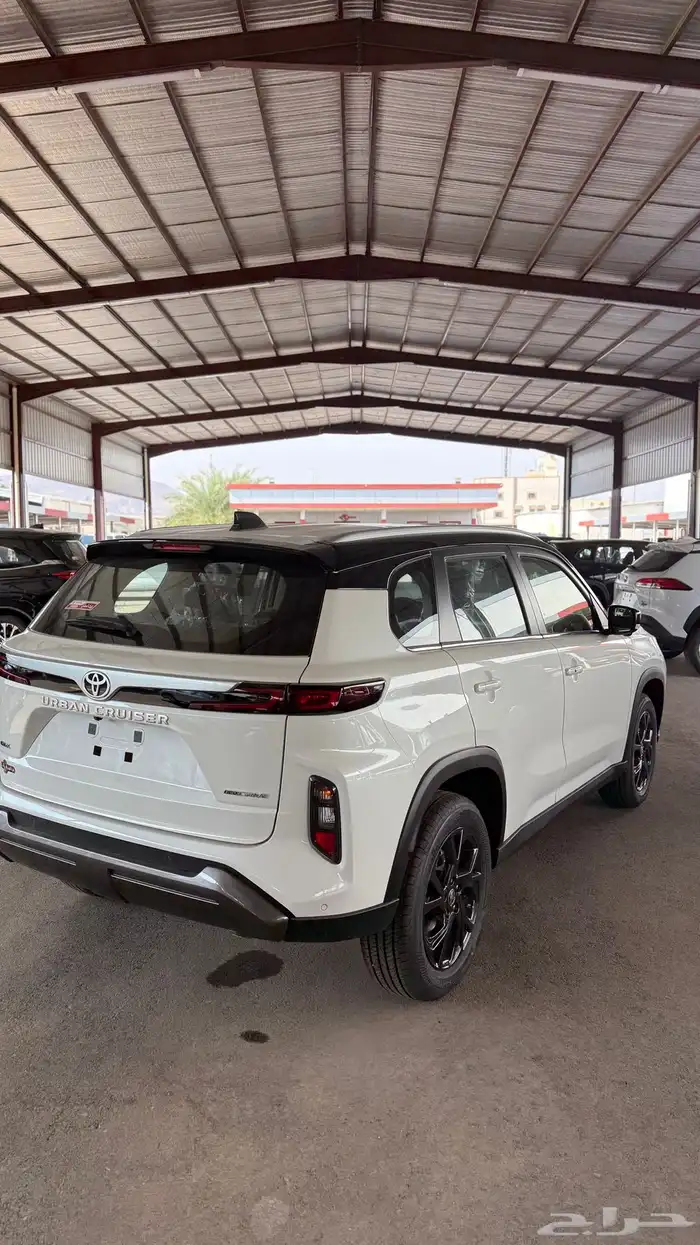 تويوتا أوربان كروزر 2026 فل كامل كاش وتقسيط 7