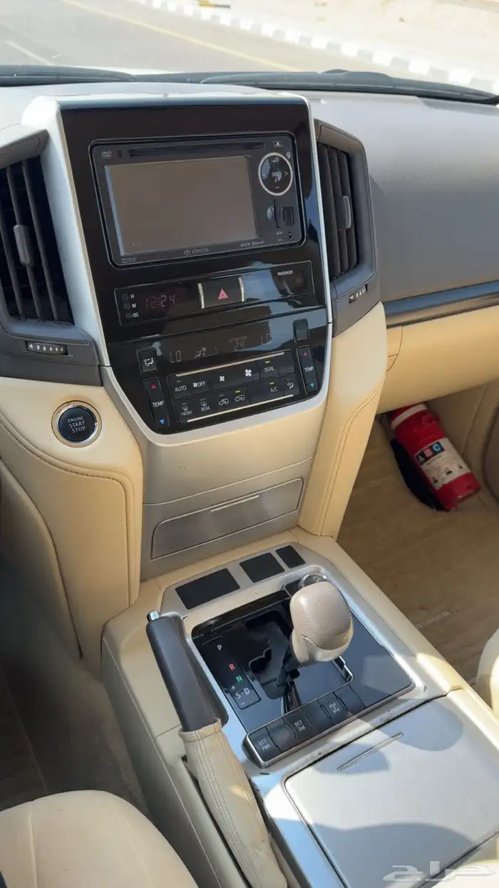 لاندكروزر 2016 وكاااله 12