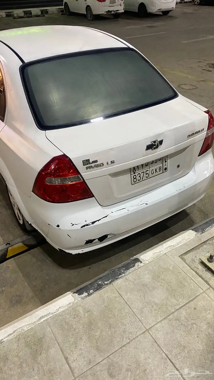 افيو 2008 للبيع ابيض الممشى 300 الف 2