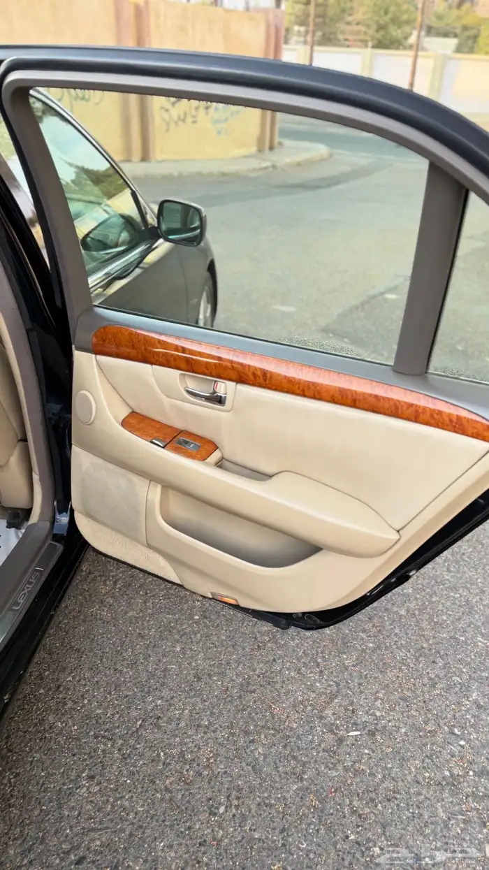 للبيع لكزس 430 امريكي نص الترا 15