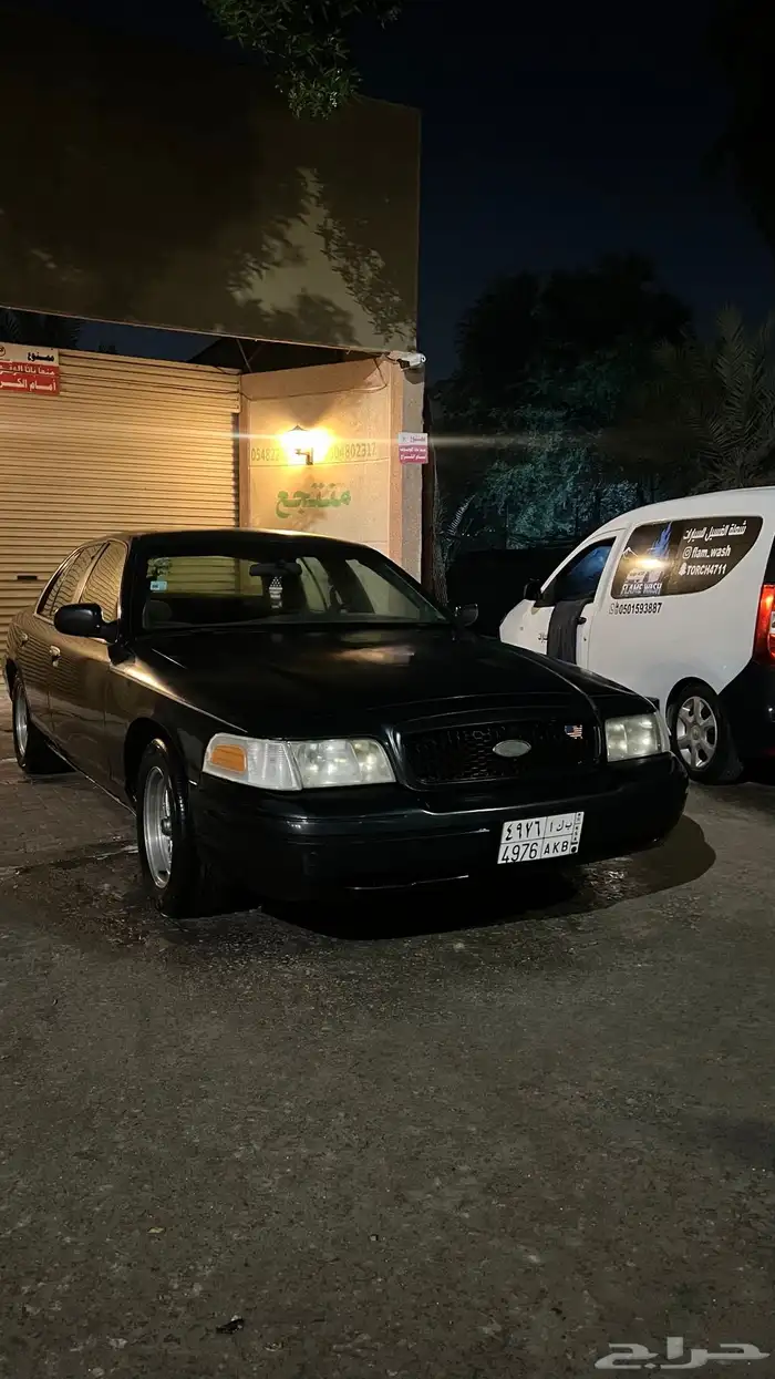 فورد كراون فكتوريا 1998 8