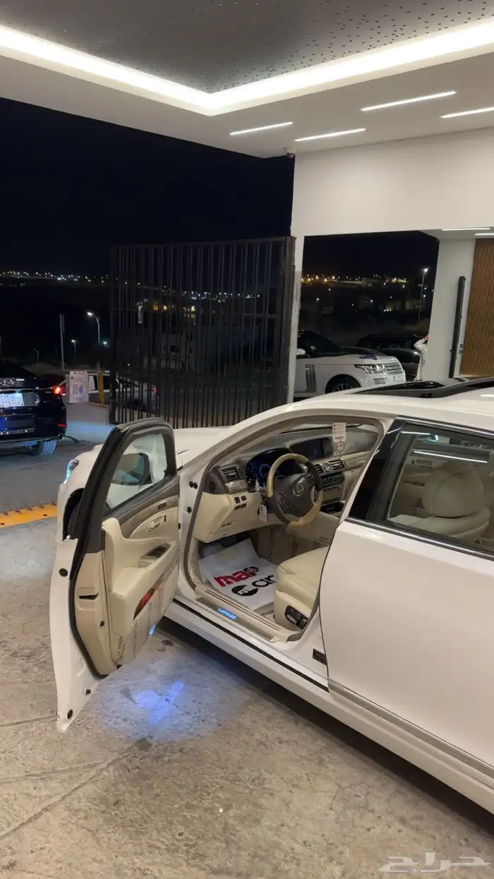 LS460L 2013 اعلى فئة 8