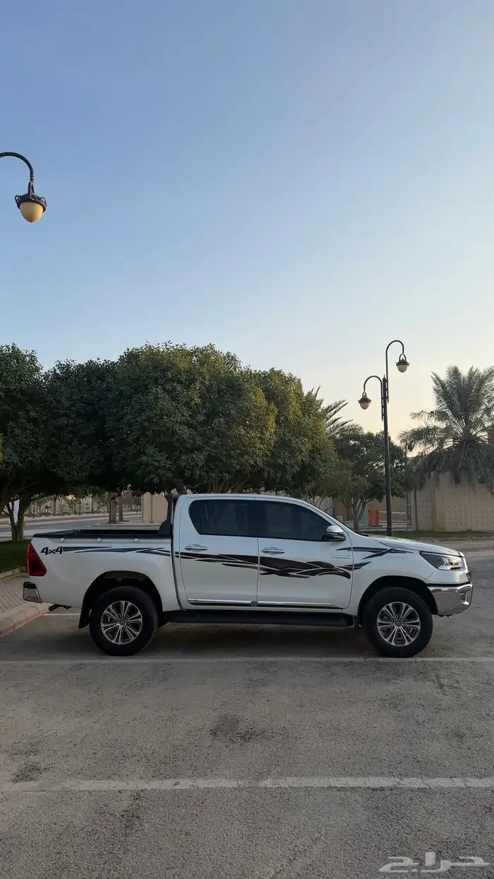 هايلوكس 2022 دبل بنزين تماتيك 5