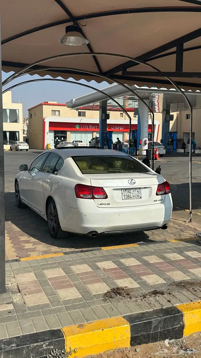 لكزس GS 1