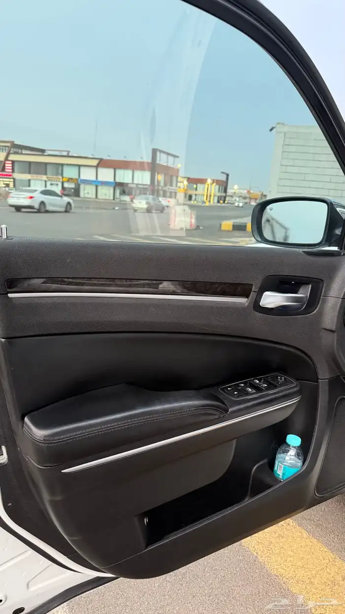 كرايزلر 2011 V6 8