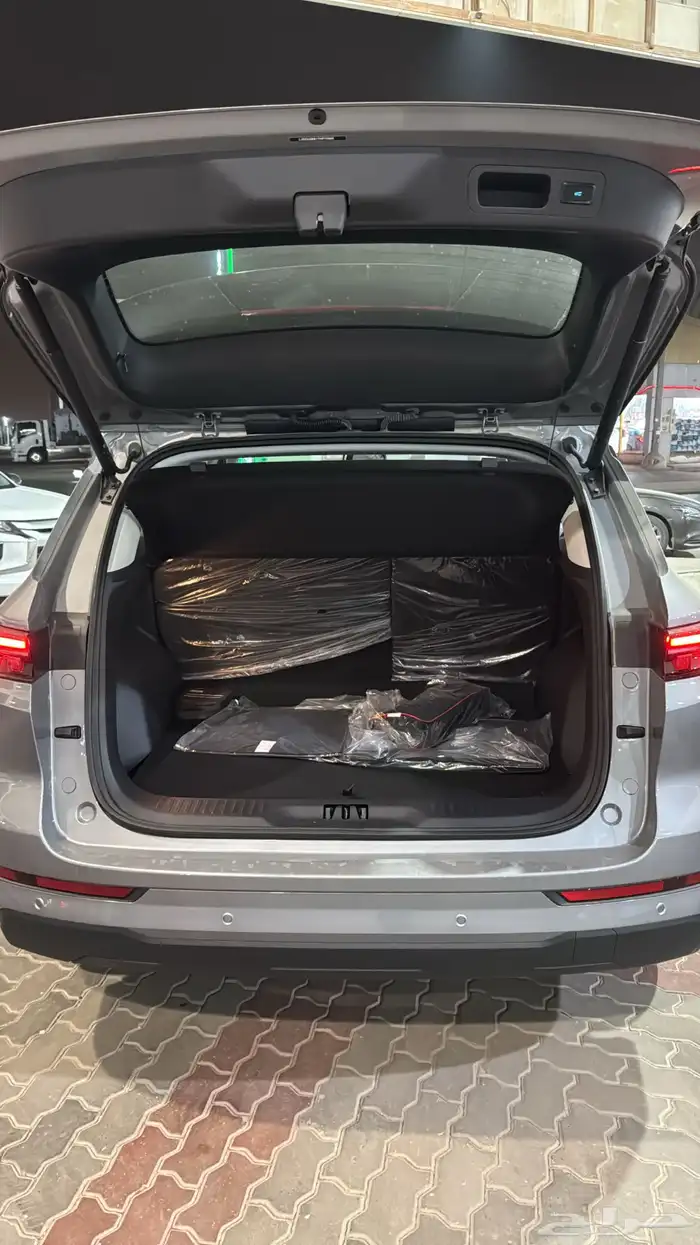 فورد تيرتوري فئة تيتانيوم بلس بنزين 2026 12