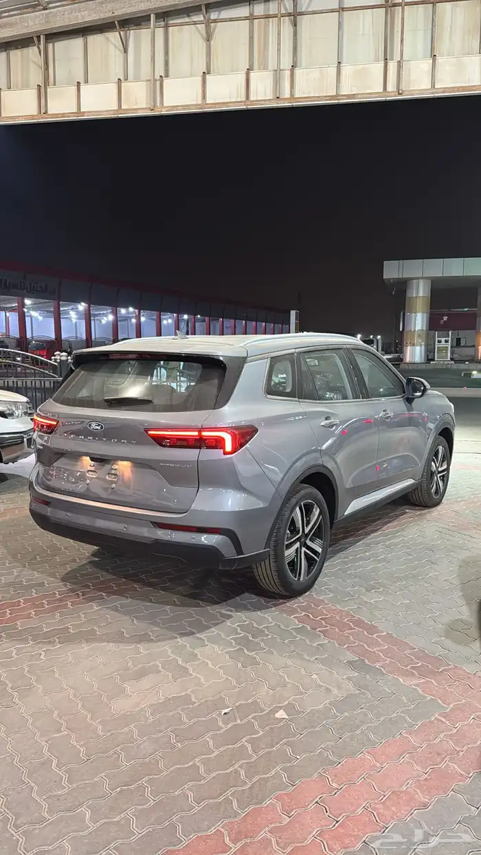 فورد تيرتوري فئة تيتانيوم بلس بنزين 2026 2