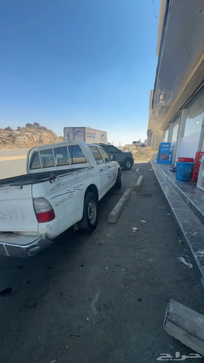 مستبيشي 2005 0